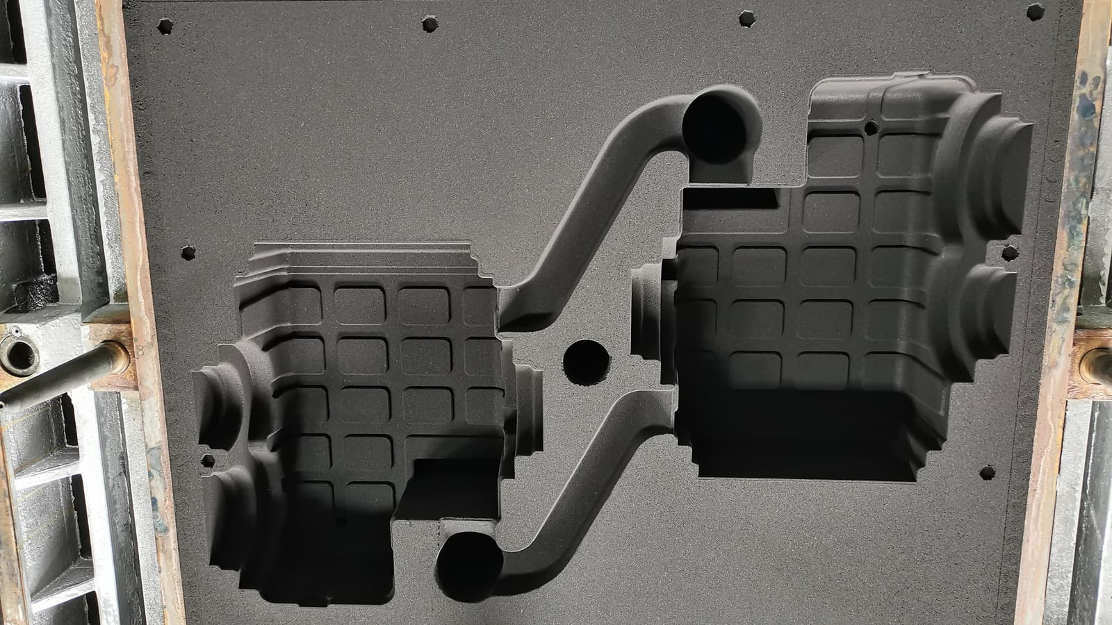 Sand mold detail, image 3 of 7