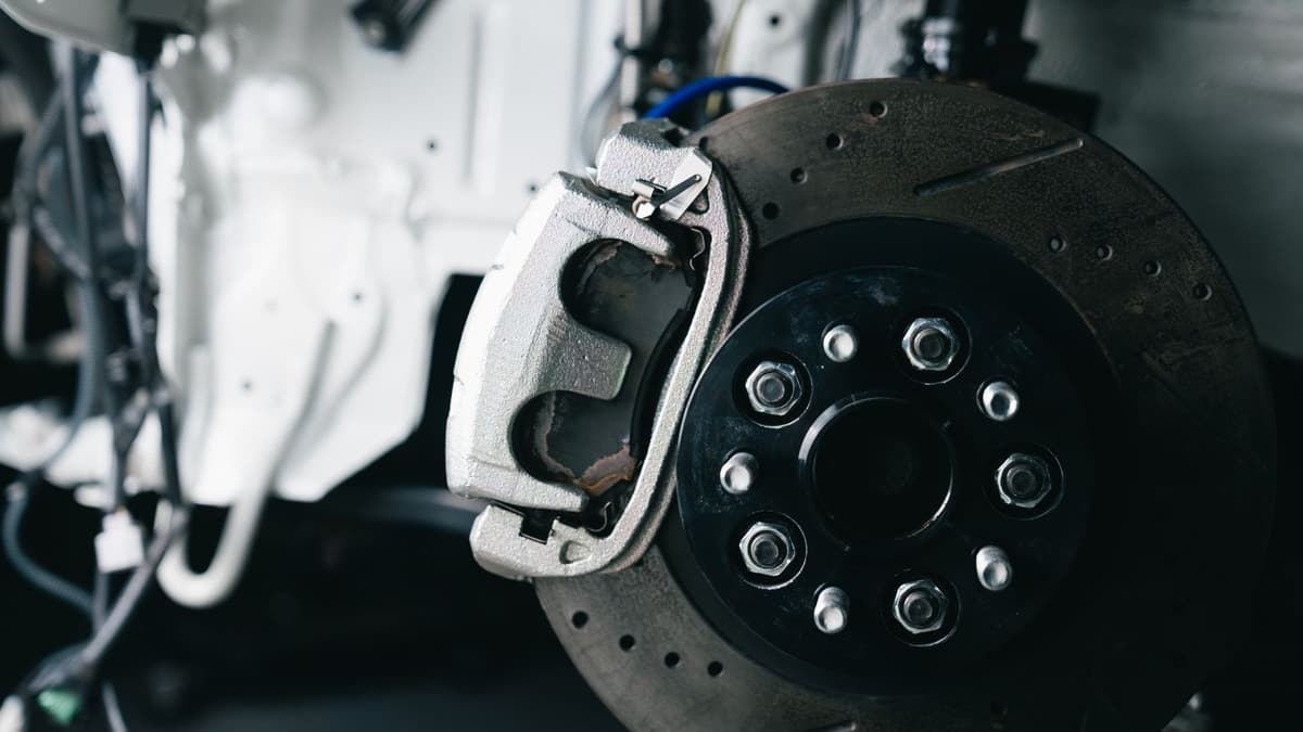 Brake Hubs, Drums & Discs