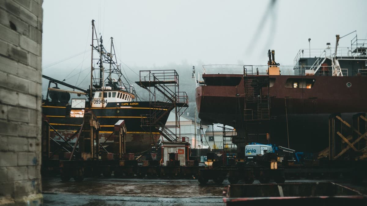 Shipbuilding & Steel Structures